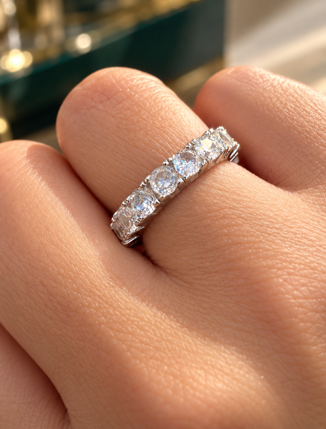 Aliança Riviera Cristal Prata 925 (4mm)